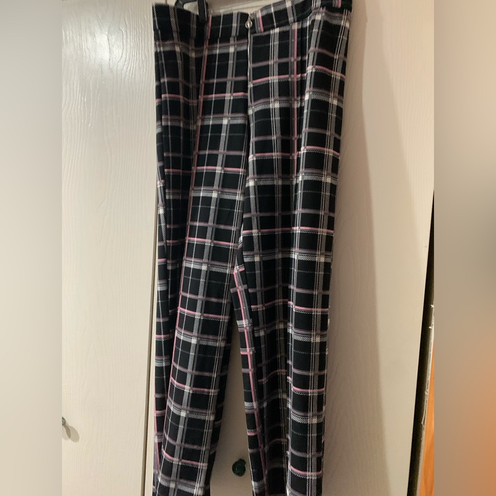 Adrienne Vittadini Black and Pink Patterned Pants